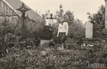 Photos of the grave 107