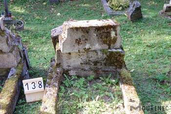 Photos of the grave 138