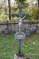 Photos of the grave 141