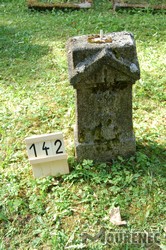 Fotografie hrobu 142