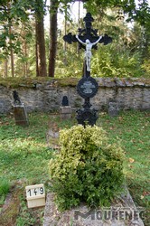 Photos of the grave 149