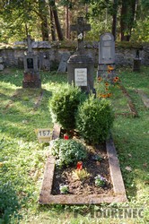 Photos of the grave 157