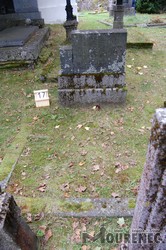 Photos of the grave 17