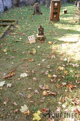 Photos of the grave 193