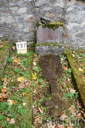 Photos of the grave 197