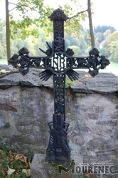 Photos of the grave 200