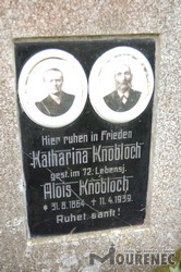 Photos of the grave 204