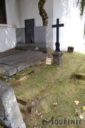 Photos of the grave 21