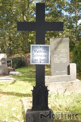 Photos of the grave 22