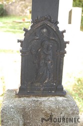 Photos of the grave 22