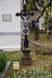 Photos of the grave 5