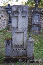Photos of the grave 66