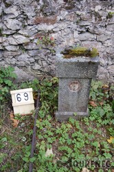 Photos of the grave 69
