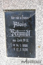 Photos of the grave 73