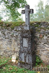 Photos of the grave 75