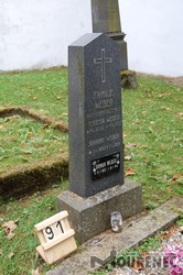 Photos of the grave 91