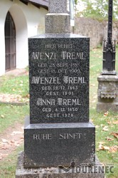Photos of the grave 92