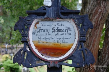 Photos of the grave 98